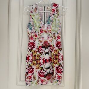 L'ATISTE Vivid Floral Mini Dress